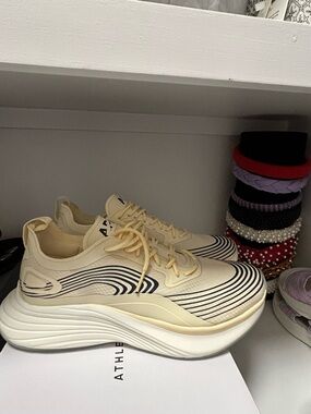Mens Cream Platform Sneakers with Black Wave Detail